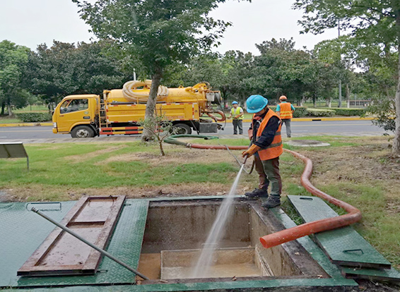 镇安化油池清理